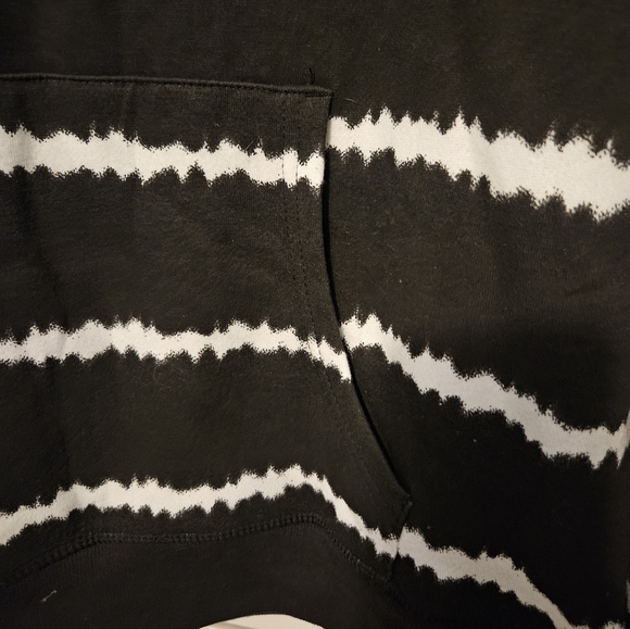 Stranger Things Hoodie NWT - Picture 4 of 8